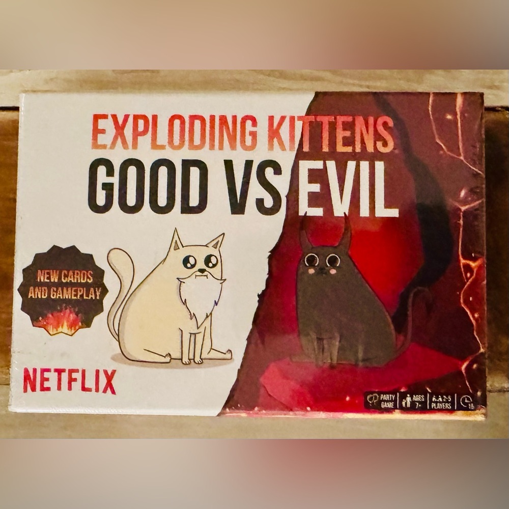 NWT Game Exploding Kittens Good vs. Evil Family friends teens fun night ages 7+